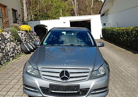 Mercedes-Benz C 250 CDI 4MATIC BlueEFF. AVANTG. Autom. AVA...