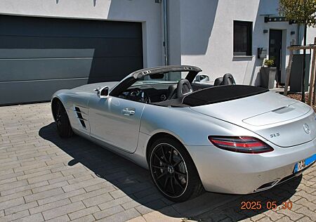 Mercedes-Benz SLS AMG 6.2 V8 Roadster -