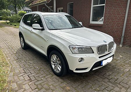 BMW X3 xDrive30d - Panorama-Dach, Xenon, Leder, AHK