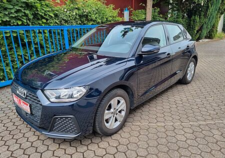 Audi A1 Sportback 30 TFSI ,1Hand,scheckheft,6 Gang.