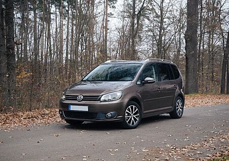 VW Touran Volkswagen 1.2 TSI Comfortline mit Skypaket