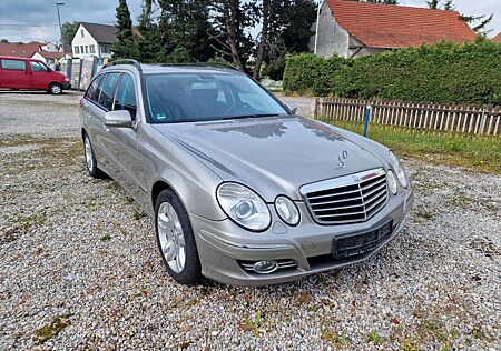 Mercedes-Benz E 220 Top Zustand! Gepflegt