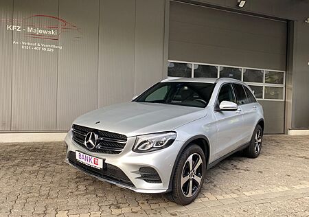 Mercedes-Benz GLC 300 4Matic//Navi//Kamera