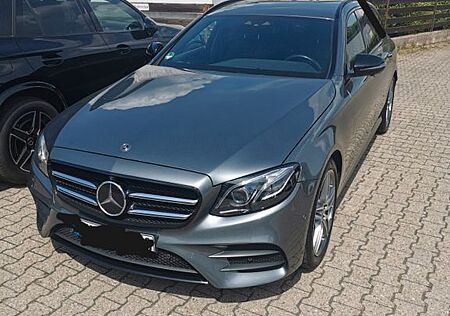 Mercedes-Benz E 350 E 350d T AMG Line Autom. AMG Line