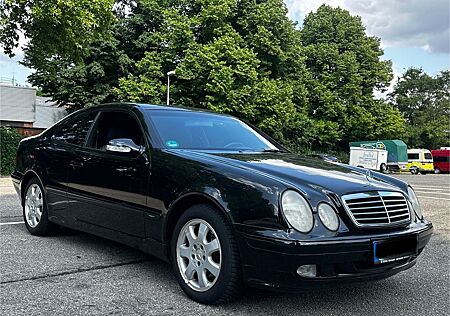 Mercedes-Benz CLK 200 KOMPRESSOR AVANTGARDE HU10/26