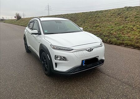 Hyundai Kona Elektro ELEKTRO 100kW -