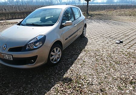 Renault Clio Edition Dynamique 1.2 16V 55kW Edition ...