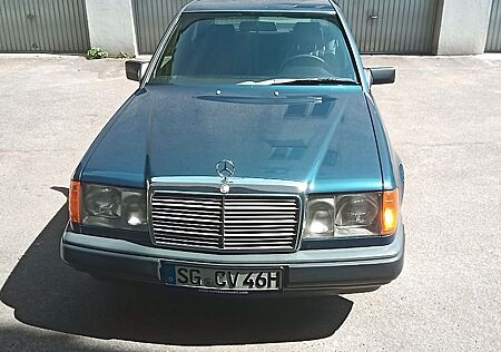 Mercedes-Benz 260