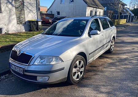 Skoda Octavia Combi 2.0 TDI PD Elegance Elegance