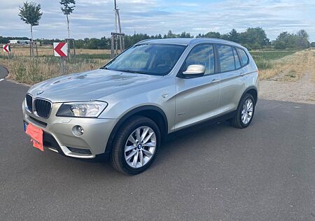 BMW X3 F25 2.0d TÜV Service NEU 8fach Alu