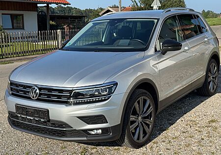 VW Tiguan Volkswagen 2.0 TDI SCR 176kW DSG 4MOTION Highlin...
