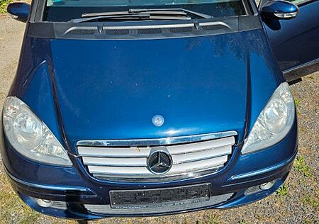 Mercedes-Benz A-170 Benzin Coupe 2 tuerig Klima neue HU