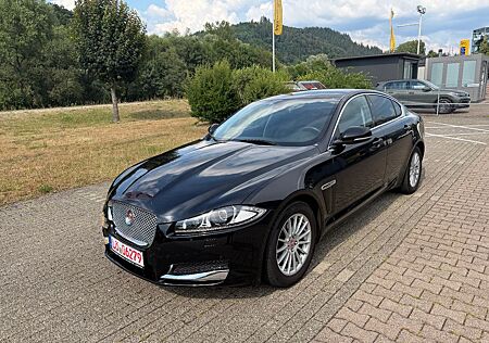 Jaguar XF 2.0 L Turbo *Facelift*Navi*Xenon*Automatik*