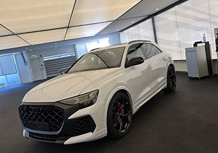 Audi RS Q8 RSQ8 performance TFSI quattro tiptronic -