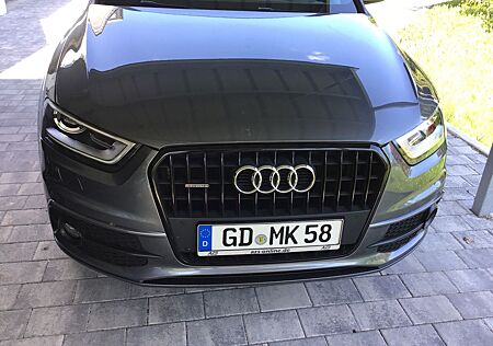 Audi Q3 2.0 TFSI S tronic quattro -
