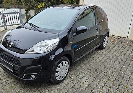 Peugeot 107 Active 68 ,Klima, Navi,EFH-TOPZUSTAND!