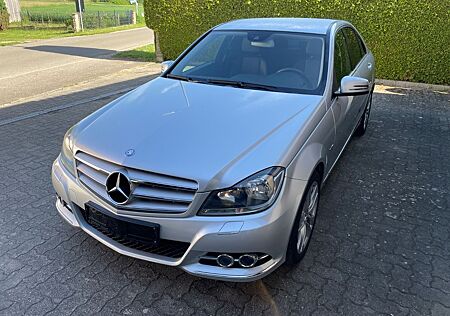 Mercedes-Benz C 180 AVANTGARDE Xenon LED TÜV Neu