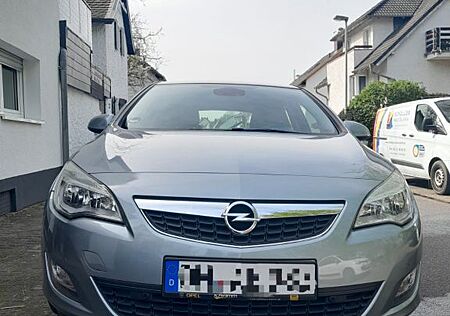 Opel Astra 1.6 Cosmo Automatik Cosmo