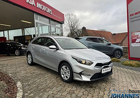 Kia Cee'd Ceed 1.5 T-GDI Vision DCT7 Komfort+ Klima Navi