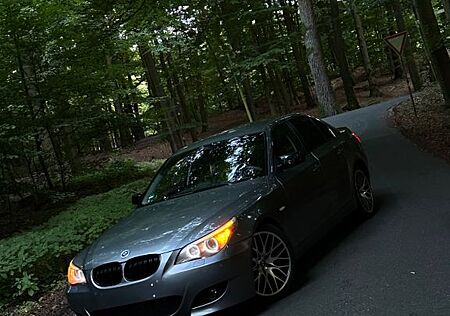 BMW 525d -