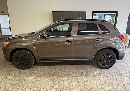 Mitsubishi ASX Intense 4WD TÜV TOP