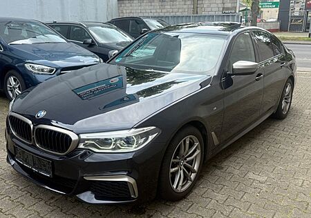 BMW M550 d xDrive Lim,Leser-Licht,Sciebedach,Kamera
