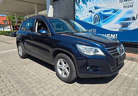 VW Tiguan Volkswagen Trend & Fun 4Motion * BI XENON * NAVI *