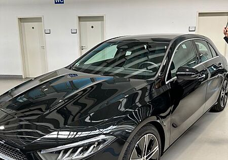 Mercedes-Benz A 200 Progressive AMG Sitze/Pano/WinterPaket