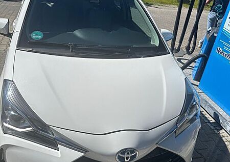 Toyota Yaris 1,5-l-VVT-i Hybrid CVT Comfort Comfort