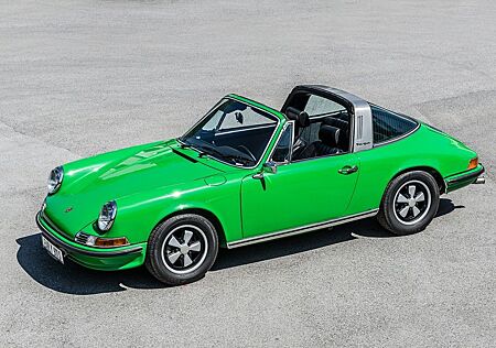 Porsche 911 Urmodell 911F 2.4S Targa