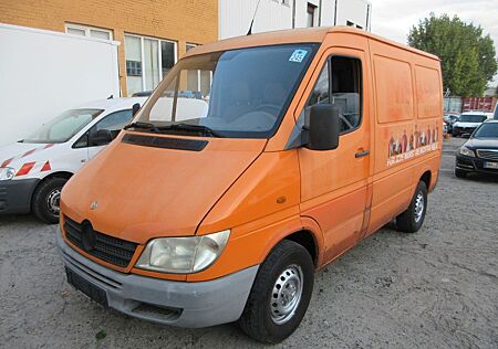 Mercedes-Benz Sprinter 208 CDI * Kurz & Flach *