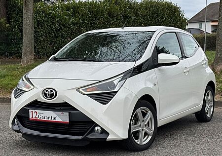 Toyota Aygo (X) Aygo -play LED*Kamera*Tempo.*Carplay*Klima