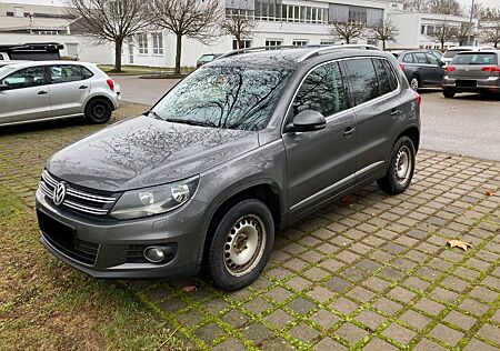 VW Tiguan Volkswagen 2.0 TSI DSG 4MOTION Pano AHK