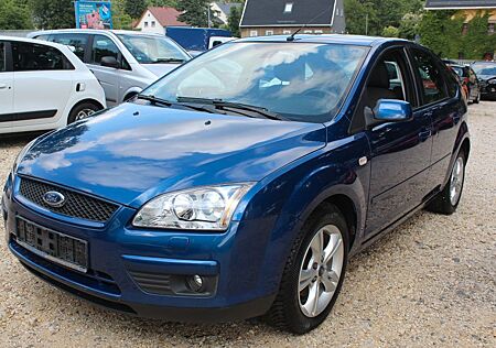 Ford Focus 1,6 vollausstatung.mit neu TÜV