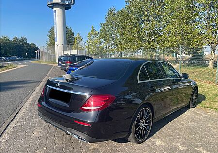 Mercedes-Benz E 220 d Autom. - AMG-Line/ Widescreen/Burmester