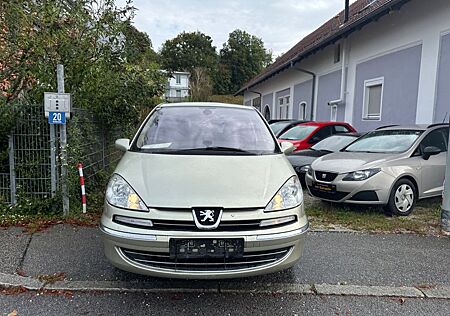 Peugeot 807 Family HDi FAP 120