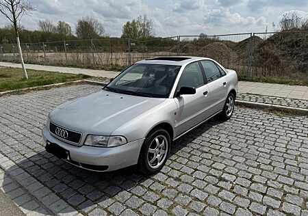 Audi A4 B5 1.6l |Schiebedach | TÜV bis 04.2027|