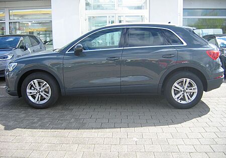 Audi Q3 35 TFSI S-Tronic LED MMI Plus Kamera Virt.C.