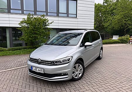 VW Touran Volkswagen 2.0 TDI ex-Taxi 1. Hand LED NAVI 7 Sitzer