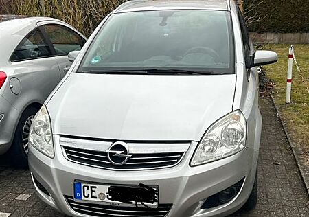 Opel Zafira 1.8 -