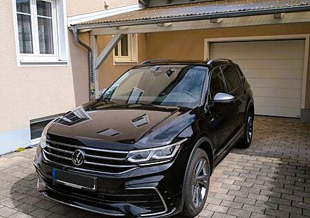 VW Tiguan Allspace Volkswagen Tiguan Allspace2.0TDI R-Line 5JGar/DCC/Pano/StH