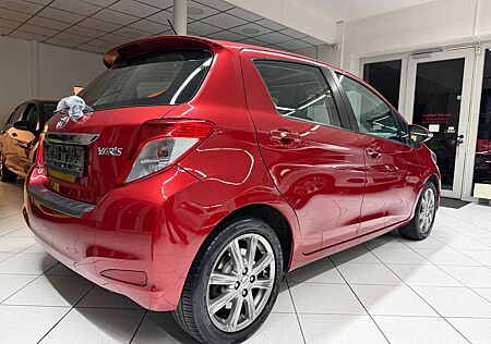 Toyota Yaris 1,33 Dual-VVTi Club *Kamera*100ps*Panorama