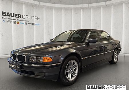 BMW 735 i Navi Schiebedach Memory HiFi Adapt. Fahrw.