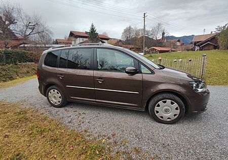 VW Touran Volkswagen 1.6 TDI Highline BlueMotion Technolog...