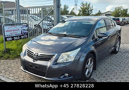 Toyota Avensis Basis