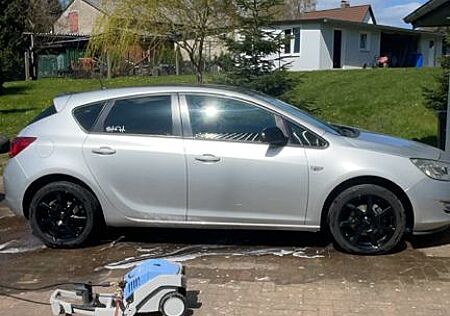 Opel Astra 1.4 ecoFLEX Selection 74kW Selection