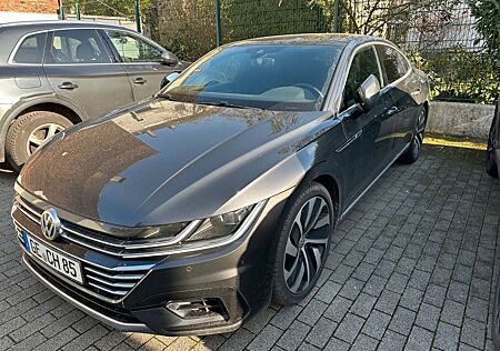 VW Arteon Volkswagen 2.0 TSI 206kW DSG 4MOTION R-Line R-Line