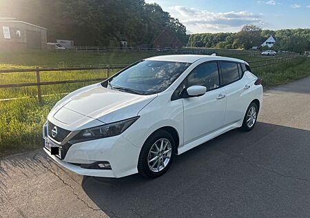 Nissan Leaf 150 PS 40KW Connecta, 360°,8-fach Alu