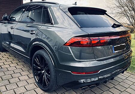 Audi SQ8 -Facelift, dt. Fahrzeug, LP 161T€, Voll-