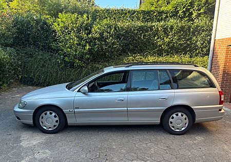 Opel Omega 2.2 16V Elegance Elegance